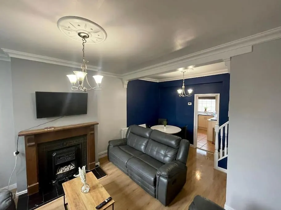 קינגסטון אפון הול Beautiful 2 Bed House Near City Centre - 5G Wifi