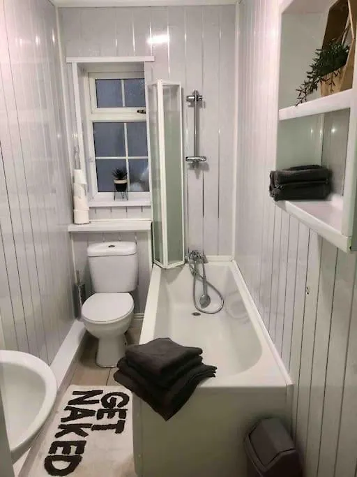 קינגסטון אפון הול Beautiful 2 Bed House Near City Centre - 5G Wifi 0*, קינגסטון אפון הול